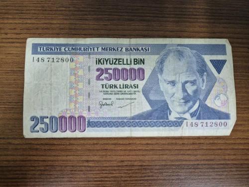 7. Emisyon / III. Tertip 250 bin liralar 9 adet