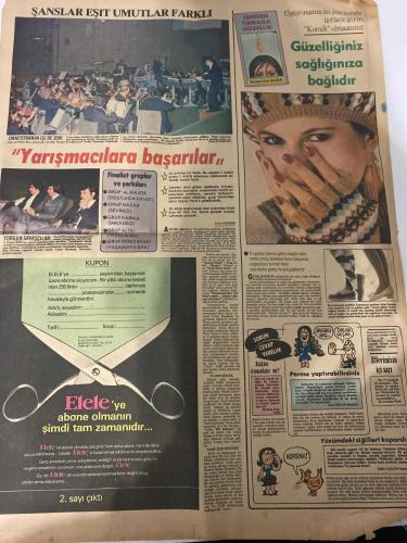 HÜRRİYET GAZETESİ - DOĞUM GÜNÜ HEDİYESİ (TURKISH NEWSPAPPER) - 5 ŞUBAT 1978 - SADECE DÖRT SAYFADIR -Murat Bayrak-Demirel-Cüneyt ARCAYÜREK-Hüseyin Ulus-Mustafa Medhi-Nurhayat Gülden-Deniz GÜLTEKİN-Yavuz GÖKMEN-Erol HÜRRIYET-Tamer Durak-Fikret Otyam-Sedat Simavi-Kontgerilla tartışması dün de sürdürüldü yeni bazı açıklamalar yapıldı ama-ÖRGÜTE AD BULUNAMIYOR-Ecevit’in yazdığı mektuptaki işadamı-Murat Bayrak-Demirel Sözü geçen örgüt anladığıma göre Özel Harp Dairesi’dir dedi-Kontrgerilla vardı yoktu derken-Dün de Anarşi bir gün yaşandı-İçki içmeğe gitti katil oldu-Metresinin aşığını gardıropta öldürdü-30 vali yer değiştiriyor-ŞANSLAR EŞİT UMUTLAR FARKLI-Yarışmacılara başarılar-Orkestranın işi de zor-YORGUN SAVAŞÇILAR-Finalist gruplar ve şarkıları-GRUP A MAJÖR-DOSTLUĞA DAVET-GRUP NAZAR-SEVİNCE-GRUP KARMA-İMKANSIZ-GRUP ALTILI-İNSANIZ BİZ-GRUP İKİNCİ BASKI-YAŞAMAYA BAK-Güzelliğiniz sağlığınıza bağlıdır-TEPEDEN TIRNAĞA GÜZELLİK-Elele’ye abone olmanın şimdi tam zamanıdır-SORUN CEVAP VERELİM-Bis