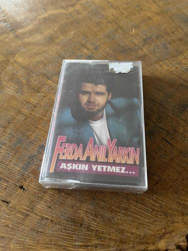 FERDA ANIL YARKIN - AŞKIN YETMEZ - KASET (JELATİNİNDE)