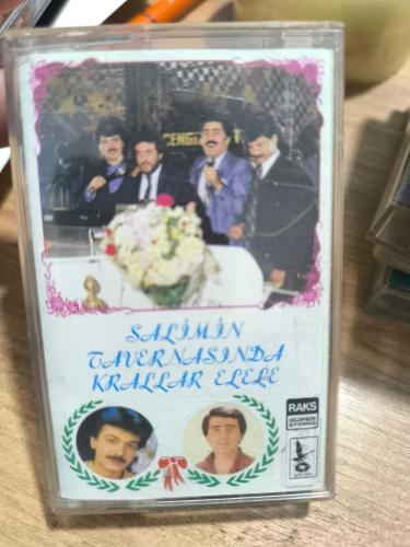 Salimin Tavernasinda Krallar Elele Cengiz Kurtoğlu Arif Susam Atilla Kaya Kaset