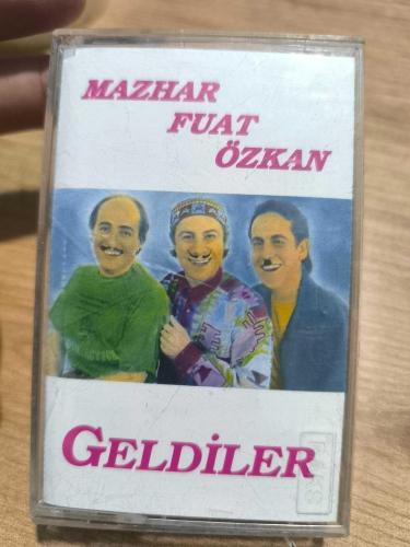 LOT.14 » Geldiler / Mazhar Fuat Özkan (kaset)