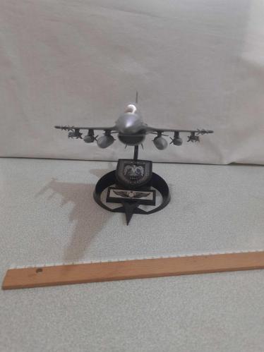 F16 sert plastik