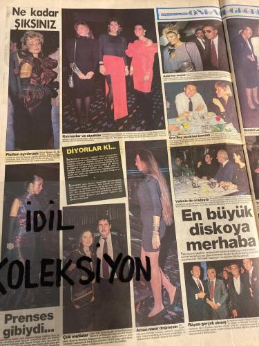 SABAH YILDIZI 2 AKTÜELİTE VE MAGAZİN GAZETESİ - DOĞUM GÜNÜ HEDİYESİ (TURKİSH - NEWSPAPER) - 22 EKİM 1987 - TAM TAKIM 8 SAYFADIR -Titanic faciası-Titanik-Eva Hart-Brigitte Nielsen-Sylvester Stallone-Luca-Tanju Okan-Gönül Taner-Leyla Somer-Orhan Uçan-Müşerref Akay-Sibel Can-Ayşe Tunalı-Nesrin Üter-Sema Ramazanoğlu-Türkan Özil-Esra Onur-Nihal Ayaydın-Rani Pirinçcioğlu-Meral Gaspralı-Peter de Uria-Bengu Baltacıoğlu-Robert DeNni-Luca Denvni-Bozhan Özartan-Paola Oktay Malkoç-Sadman İn-Melike Karameteh-Şebnem Çağa-Safi Kibar-Erol Aksoy-Ajda Han-Erol Simavi-Çiğdem Akın-Güler Yiğit-Ali Satı-Özlem Göksoy-Esin Atacık-Zihni Bar-Nişan Deniz Füsunbirek-Fevzi Bar-SEKS manyağı Brigitte-BU POZLAR KİME-KENDİNDEN GEÇMİŞ-KİMSEDEN UTANMIYORLAR-BAZAN DA ERKEK GİBİ-Bu nasıl öpmek-3,5 yılın acısı akacak-DAYANAMADI-HARIL HARIL ÇALIŞIYOR-Duvara değil Rambo’ya çarptılar-GERÇEK POLİSLER ROL KESTİ-RAMBO İLE BAŞLARI DERTTE-Leyla Somer’in başı dertte-50 milyonluk sıkıntı-BEN MASUMUM-SÖZ SAVUNMANIN-Müşerref koktu-5 K