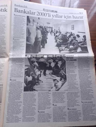 Hürriyet 75. Yıl Gazetesi - Turkish Newspaper - 29 Ekim 1998 - biz altta imzası olanlar Hürriyetimizi 75 yıllık cumhuriyetimize borçluyuz- Doğan Holding Cumhuriyet Bayramı kutlu olsun Atatürk fotoğrafı tam sayfa  - Berlin olimpiyatlarında Celal Atik yine bir tuşa gidiyor  fotoğraf - olimpiyatta ilk madalya Hülya Şenyurt - Naim Süleymanoğlu - Tofaş Fiat Cumhuriyet Bayramı kutlu olsun - cumhuriyet'te ekonominin kilometre taşları - cumhuriyetin ilan edileceği O büyük gece fotoğraf - cumhuriyetle yaşıt sanayicilerimiz İdris Yamantürk Adil Karaağaç Ve Vitali Hakko - devletin dini İslam dini Türkçe - Mustafa Kemal Atatürk ve İsmet İnönü cephedeki gibi sivil yönetimde de hep beraberdiler Fotoğrafı - değişmeyen hedef Avrupa - Atatürk sporda fair play kavramını ortaya atan ilk liderdi - Atatürk'ün bir anısı aylığından kesiniz efendim - ilk bayan yüzücü Leyla Asım Turgut Fotoğrafı - ilk milli maçımız 26 Ekim 1923 Fotoğrafı - Kral Metin Oktay - olimpiyat şampiyonları - Yaşar Doğu - 29 Ekim 1923