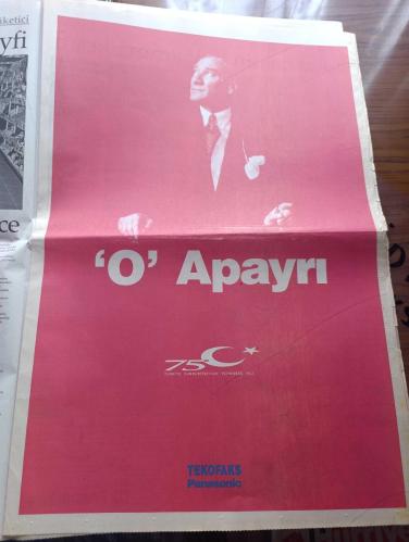 Hürriyet 75. Yıl Gazetesi - Turkish Newspaper - 29 Ekim 1998 - biz altta imzası olanlar Hürriyetimizi 75 yıllık cumhuriyetimize borçluyuz- Doğan Holding Cumhuriyet Bayramı kutlu olsun Atatürk fotoğrafı tam sayfa  - Berlin olimpiyatlarında Celal Atik yine bir tuşa gidiyor  fotoğraf - olimpiyatta ilk madalya Hülya Şenyurt - Naim Süleymanoğlu - Tofaş Fiat Cumhuriyet Bayramı kutlu olsun - cumhuriyet'te ekonominin kilometre taşları - cumhuriyetin ilan edileceği O büyük gece fotoğraf - cumhuriyetle yaşıt sanayicilerimiz İdris Yamantürk Adil Karaağaç Ve Vitali Hakko - devletin dini İslam dini Türkçe - Mustafa Kemal Atatürk ve İsmet İnönü cephedeki gibi sivil yönetimde de hep beraberdiler Fotoğrafı - değişmeyen hedef Avrupa - Atatürk sporda fair play kavramını ortaya atan ilk liderdi - Atatürk'ün bir anısı aylığından kesiniz efendim - ilk bayan yüzücü Leyla Asım Turgut Fotoğrafı - ilk milli maçımız 26 Ekim 1923 Fotoğrafı - Kral Metin Oktay - olimpiyat şampiyonları - Yaşar Doğu - 29 Ekim 1923