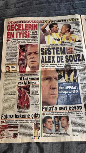 FOTOGOL ONİKİNCİ ADAM SPOR GAZETESİ TURKISH NEWSPAPER - DOĞUM GÜNÜ HEDİYESİ  - TAM TAKIM EKSİKSİZ GAZETE - 14  EYLÜL 2007 -  ADRIANO FENER'E ELÇİSİNİ GÖNDERDİ - OTELDE BÜYÜK RANDEVU - POLAT YİNE ORTALIĞI KARIŞTIRDI - FENERBAHÇE BAŞKANI AZİZ YILDIRIM'LA GÖRÜŞEN RİNALDİ HEMEN HEMEN TÜM KONULARDA ANLAŞMAYA VARDI - NOUMA'DAN SERT CEVAP - ADRIANO ATAK YAPTI - EN KRİTİK KONTROL - McLaren'e BÜYÜK DARBE - FAİK ÇETİNER - SAVAŞ ERTÜRK - MEHMET TARTALE - CANER KORUYUCU - DİNÇER ARSLAN - SERDAR EROĞLU - PASCAL NOUMA - ADRIANO - GILMAR RINALDI - AYDIN PİŞİREN - SİNAN ENGİN - ADNAN POLAT - TUNCAY ŞANLI - HALDUN ÜSTÜNEL - AZİZ YILDIRIM - ROBERTO CARLOS - LINCOLN - KORAY BULUT - ALEX DE SOUZA - KEZMAN - DEIVID - GÖKHAN GÖÇKAYA - BÜŞAH GENÇER - EMRE BELÖZOĞLU - ZOLTAN GERA - APPIAH - ZICO - ARDA - SABRİ - HİLMİ ŞAHİN - BÜLENT YILDIRIM - REYHAN TÜZE - GÖKHAN ÜNAL - GİRAY BULAK - RAFAEL - CANAN BATAN