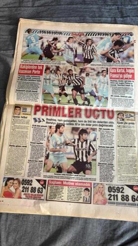 FOTOGOL ONİKİNCİ ADAM SPOR GAZETESİ TURKISH NEWSPAPER - DOĞUM GÜNÜ HEDİYESİ  - TAM TAKIM EKSİKSİZ GAZETE - 16  EYLÜL 2007 -  ADRIANO FENER'E ELÇİSİNİ GÖNDERDİ  - OTELDE BÜYÜK RANDEVU  - POLAT YİNE ORTALIĞI KARIŞTIRDI  - NOUMA'DAN SERT CEVAP  - ADRIANO ATAK YAPTI  - EN KRİTİK KONTROL  - Mclaren'e BÜYÜK DARBE  - ŞİMDİ BİRLİK ZAMANI  - ANKARA'NIN VETOSU  - ÜMİT KARAN'DAN ŞOK BAŞVURU  - ZICO İSTİFA  - YEDİN KOCA KARTAL'I  - DEVLER'E DİK - FAİK ÇETİNER  - SAVAŞ ERTÜRK  - MEHMET TARTALE  - CANER KORUYUCU  - DİNÇER ARSLAN  - SERDAR EROĞLU  - PASCAL NOUMA  - ADRIANO  - GILMAR RINALDI  - AYDIN PİŞİREN  - SİNAN ENGİN  - ADNAN POLAT  - TUNCAY ŞANLI  - HALDUN ÜSTÜNEL  - AZİZ YILDIRIM  - ROBERTO CARLOS  - LINCOLN  - KORAY BULUT  - ALEX DE SOUZA  - KEZMAN  - DEIVID  - GÖKHAN GÖÇKAYA  - BÜŞAH GENÇER  - EMRE BELÖZOĞLU  - ZOLTAN GERA  - APPIAH  - ZICO  - ARDA  - SABRİ  - HİLMİ ŞAHİN  - BÜLENT YILDIRIM  - REYHAN TÜZE  - GÖKHAN ÜNAL  - GİRAY BULAK  - RAFAEL  - CANAN BATAN  - TOLUNAY KAFKAS  -