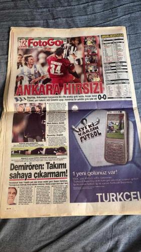 FOTOGOL ONİKİNCİ ADAM SPOR GAZETESİ TURKISH NEWSPAPER - DOĞUM GÜNÜ HEDİYESİ  - TAM TAKIM EKSİKSİZ GAZETE - 16  EYLÜL 2007 -  ADRIANO FENER'E ELÇİSİNİ GÖNDERDİ  - OTELDE BÜYÜK RANDEVU  - POLAT YİNE ORTALIĞI KARIŞTIRDI  - NOUMA'DAN SERT CEVAP  - ADRIANO ATAK YAPTI  - EN KRİTİK KONTROL  - Mclaren'e BÜYÜK DARBE  - ŞİMDİ BİRLİK ZAMANI  - ANKARA'NIN VETOSU  - ÜMİT KARAN'DAN ŞOK BAŞVURU  - ZICO İSTİFA  - YEDİN KOCA KARTAL'I  - DEVLER'E DİK - FAİK ÇETİNER  - SAVAŞ ERTÜRK  - MEHMET TARTALE  - CANER KORUYUCU  - DİNÇER ARSLAN  - SERDAR EROĞLU  - PASCAL NOUMA  - ADRIANO  - GILMAR RINALDI  - AYDIN PİŞİREN  - SİNAN ENGİN  - ADNAN POLAT  - TUNCAY ŞANLI  - HALDUN ÜSTÜNEL  - AZİZ YILDIRIM  - ROBERTO CARLOS  - LINCOLN  - KORAY BULUT  - ALEX DE SOUZA  - KEZMAN  - DEIVID  - GÖKHAN GÖÇKAYA  - BÜŞAH GENÇER  - EMRE BELÖZOĞLU  - ZOLTAN GERA  - APPIAH  - ZICO  - ARDA  - SABRİ  - HİLMİ ŞAHİN  - BÜLENT YILDIRIM  - REYHAN TÜZE  - GÖKHAN ÜNAL  - GİRAY BULAK  - RAFAEL  - CANAN BATAN  - TOLUNAY KAFKAS  -