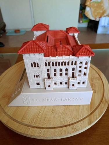 TÜRKİYE CUMHURİYETİ ZİRAAT BANKASI KUMBARA. DEKORATİF, KOLEKSİYONLUK.