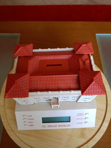 TÜRKİYE CUMHURİYETİ ZİRAAT BANKASI KUMBARA. DEKORATİF, KOLEKSİYONLUK.