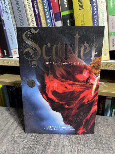 Scarlet - Bir Ay Günlüğü Kitabı
