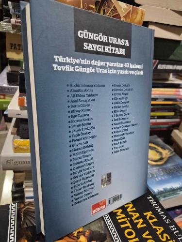 Güngör Uras'a Saygı Kitabı - Ayşe Teyze'nin İzinde - Ciltli