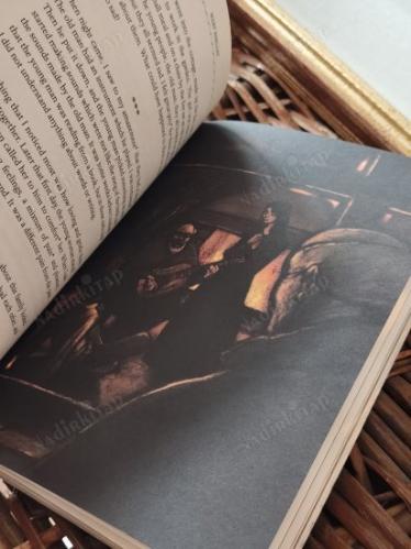 Frankenstein : Or The modern Prometheus - Young Adult ELI Readers - English / Her bölüm öncesi okuma etkinliği (Açıklama Fotoğraflar BKNZ!)
