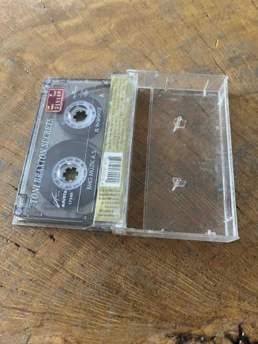 TONI BRAXTON - SECRETS - KASET