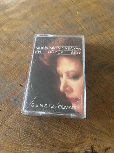 MUAZZEZ ABACI - SENSİZ OLMADI - KASET