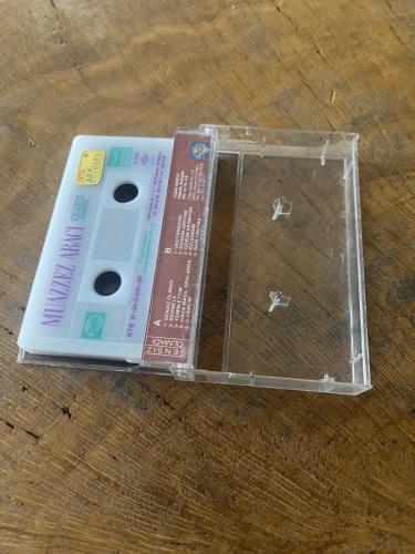 MUAZZEZ ABACI - SENSİZ OLMADI - KASET