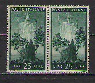LOT.20 » İtalya 1973  Trevi Çeşmesi - Per -  MNH