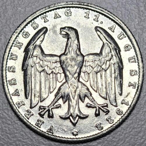 1922 - WEIMAR CUMHURİYETİ - 3 Mark (G)  ( ÇİL ALTI )