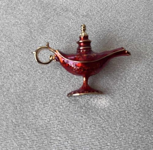 Mineli Alaaddin sihirli lambası retro broş