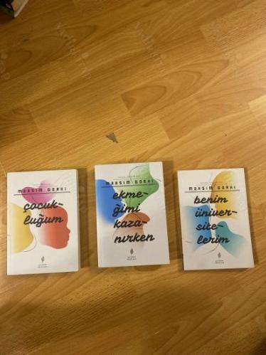 Otobiyografik Üçleme - Çocukluğum, Ekmeğimi Kazanırken, Benim Üniversitelerim (3 Kitap Takım)