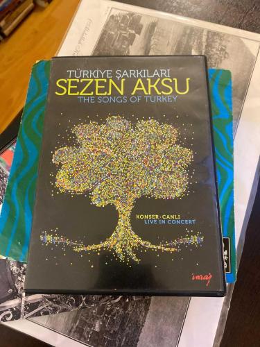 TÜRKİYE ŞARKILARI - SEZEN AKSU (DVD)