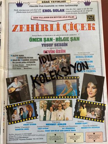 SÜPER GAZETE AKTÜELİTE VE MAGAZİN GAZETESİ - DOĞUM GÜNÜ HEDİYESİ (TURKİSH - NEWSPAPER) - 11 EYLÜL 1986 - TAM TAKIM 12 SAYFADIR - Tam Sayfa Mazda Reklamı- Tam Sayfa Zehirli Çiçek Film Afişi-Sakıp Sabancı-Banu Alkan-Kaya Sabancı-Aynur-Sevim Egesoy-Füze Güney-Şeyda Sungurlar-Neşe Aksoy-Hülya Avşar-Alev Sayın-Hülya İslı-Zeki Alasya-Nilgün Ersoy-Cüneyt Arkın-Betol Hanım-Derya Arbaş-Zerrin Arbaş-Müserref Akay-Mahmut Tezcan-Necdet Sezer-Samime Sanay-Erol Solak-Ömer Şan-Bilge Şan-Yusuf Sezgin-Sevim Özün-Aliye Rona-Hüseyin Peyda-Jale Öz-Cahide Adanalı-Ayşecik-Nejat Gürçen-Hakkı Kıvanç-Hasan Demirkaynat-Yaşar Şener-Murat Avcı-Kemal Özkan-Hilmi Coşkun-Şadan Adanalı-Mustafa Taşova-Vecdi Uygun-Sadettin Erbil-Yiğit Uygun-Mehmet Dinler-Ali Gündoğdu-Kenan Kurt-Necmettin Akdoğan-Emel Sayın-Sibel Kasapoğlu-İsmet Kasapoğlu-Ali Murat-Yılmaz Zafer-Zuhal Olcay-Fikret Şenes-Alp Yaralsın-Ahu Tuğba-Semiha Yankı-Müjde Ar-Ünal Aysal-Abkul İleşen-İbo-Barbara Shultz-Bergen-Nadja Atos Böcöl-Ercan-Mazhar Alanson-Şir