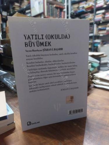 Yatılı Okulda Büyümek
