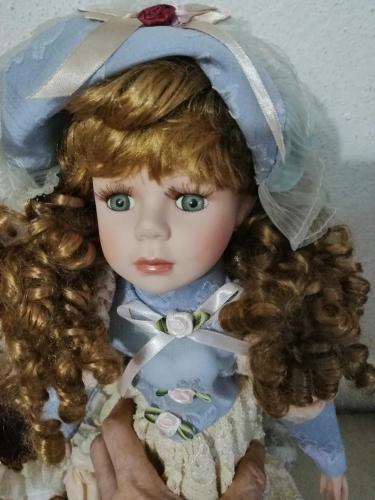 41 cm porselen bebek kontes matmazel bebek AYAKLIK var, çok güzel