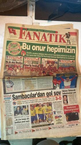 FANATİK SPOR GAZETESİ - TURKISH NEWSPAPER - DOĞUM GÜNÜ HEDİYESİ  - EKSİKSİZ TAM TAKIM GAZETE - 17 HAZİRAN 1998 ÇARŞAMBA - SAYI: 9441 - MEHMET Y. YILMAZ - FARUK SÜREN - POPESCU - FILIPESCU - ADRIAN ILIE - ANGHEL IORDANESCU - KLINSMANN - SHEARER - DUGARAY - HENRY - ISSA - UCHE - AMOKACHI - MILUTINOVIC - ADEPOJU - SEEDORF - PROSINECKI - VLAOVIC - SUKER - NJANKA - ROGER MILLA - JAVIER CLEMENTE - ZUBIZARRETA - RONALD DE BOER - ASTOR - ORFI - GÜNTER NETZER - BER VOGTS - GERÇEK SPOR GAZETESİ - FANATİK - BU VATAN HEPİMİZİN - FANATİK FAIR PLAY ÖDÜLÜ - BU ONUR HEPİMİZİN - NE DE OLSA BREZİLYA - ÜLKERSPOR’DA BAYRAM VAR - FENER’DE HAYAT - YERLİKAYA’YA DA FAIR PLAY - TELEVOLE RAKİP TANIMIYOR - SÜREN: SATACAK - SAMBACILAR’DAN GOL ŞOV - VE LÖW İMZAYI ATTI - ROMANYA İYİ BAŞLADI - KLİNNSMANN’IN DÖNÜŞÜ - EN UZUN RICKETTS - EN KISA DE AVILLA - ÇİN’E SAAT ENGELİ - BAHİSLER ÇILDIRDI - İRAN’DAN FRANSA’YA TEPKİ - SHEARER’İN GÖZÜ KRALLIKTA - PANZERLER NET BAŞLADI - KOMŞU BÜYÜCÜLERE KALDI - ASTOR VE ORFİ’DEN YA