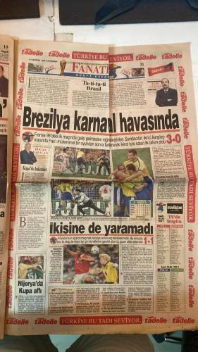 FANATİK SPOR GAZETESİ - TURKISH NEWSPAPER - DOĞUM GÜNÜ HEDİYESİ  - EKSİKSİZ TAM TAKIM GAZETE - 17 HAZİRAN 1998 ÇARŞAMBA - SAYI: 9441 - MEHMET Y. YILMAZ - FARUK SÜREN - POPESCU - FILIPESCU - ADRIAN ILIE - ANGHEL IORDANESCU - KLINSMANN - SHEARER - DUGARAY - HENRY - ISSA - UCHE - AMOKACHI - MILUTINOVIC - ADEPOJU - SEEDORF - PROSINECKI - VLAOVIC - SUKER - NJANKA - ROGER MILLA - JAVIER CLEMENTE - ZUBIZARRETA - RONALD DE BOER - ASTOR - ORFI - GÜNTER NETZER - BER VOGTS - GERÇEK SPOR GAZETESİ - FANATİK - BU VATAN HEPİMİZİN - FANATİK FAIR PLAY ÖDÜLÜ - BU ONUR HEPİMİZİN - NE DE OLSA BREZİLYA - ÜLKERSPOR’DA BAYRAM VAR - FENER’DE HAYAT - YERLİKAYA’YA DA FAIR PLAY - TELEVOLE RAKİP TANIMIYOR - SÜREN: SATACAK - SAMBACILAR’DAN GOL ŞOV - VE LÖW İMZAYI ATTI - ROMANYA İYİ BAŞLADI - KLİNNSMANN’IN DÖNÜŞÜ - EN UZUN RICKETTS - EN KISA DE AVILLA - ÇİN’E SAAT ENGELİ - BAHİSLER ÇILDIRDI - İRAN’DAN FRANSA’YA TEPKİ - SHEARER’İN GÖZÜ KRALLIKTA - PANZERLER NET BAŞLADI - KOMŞU BÜYÜCÜLERE KALDI - ASTOR VE ORFİ’DEN YA