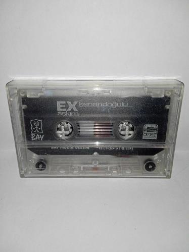 Kaset Kenan Doğulu ex aşkım albümü. Kartoneti yok. Orijinal sorunsuz çalışıyor.