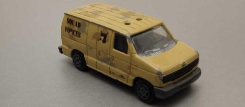 LOT.6 » MAJORETTE FORD ECONOLİNE NO:270/271    1/63 Ölçek KULLANILMIŞ