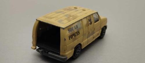 MAJORETTE FORD ECONOLİNE NO:270/271    1/63 Ölçek KULLANILMIŞ