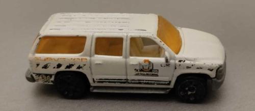 LOT.8 » 2003 YILI MATCHBOX CHEVROLET SUBURBAN  1/64 Ölçek KULLANILMIŞ