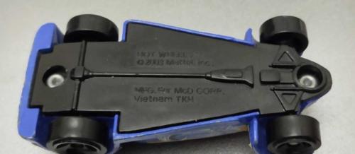 2003 YILI  Hot Wheels Wave Rippers DÖKÜM 1/64 Ölçek KULLANILMIŞ