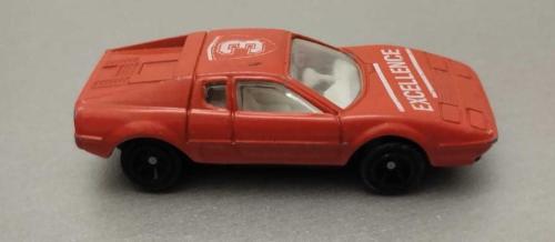 LOT.15 » 1984 YILI Welly Ferrari 328 GTB  HONG KONG ÜRETİMİ  DÖKÜM 1/64 Ölçek KULLANILMIŞ