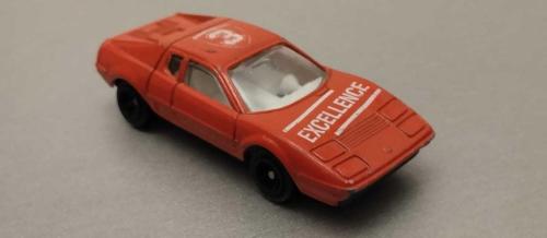 1984 YILI Welly Ferrari 328 GTB  HONG KONG ÜRETİMİ  DÖKÜM 1/64 Ölçek KULLANILMIŞ