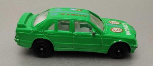 HTI MARKA Mercedes-Benz 190E DÖKÜM 1:64 Ölçek KULLANILMIŞ