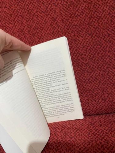 Piedra Irmağının Kıyısında Oturdum Ağladım