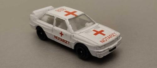 Welly markalı Audi Quattro Ambulans (Notarzt)  NADİR DÖKÜM 1:64 Ölçek KULLANILMIŞ