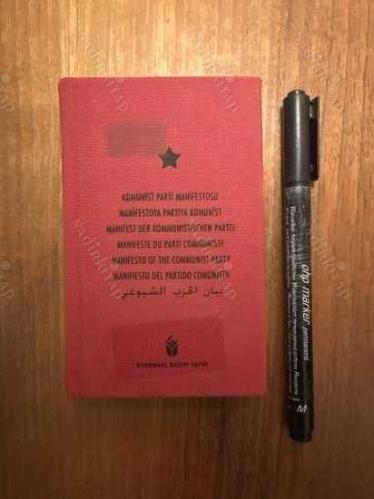 Komünist Parti Manifestosu: 7 Dilde / Bez Ciltli Cep Boy