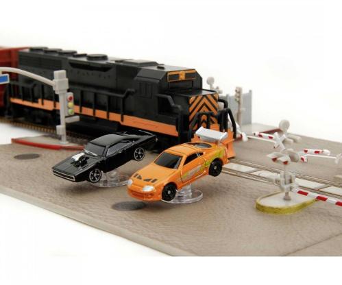 Jada Fast & Furious Nano Train Scene Diorama ( Toyota Supra & Dodge Charger ) Hızlı ve Öfkeli
