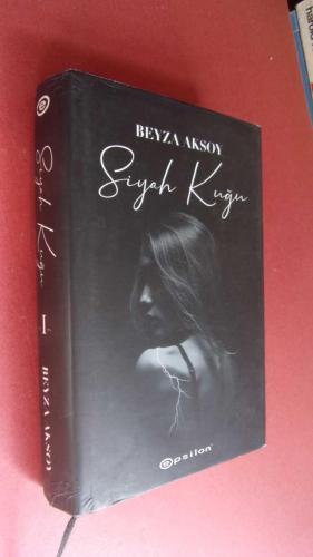 Siyah Kuğu - Acı Sevgiden Beslenir