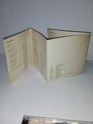 Cd Aşkın Nur Yengi sevgiliye albümü. Orijinal 1996 NADİR FARKLI BASKI. Dinlemeyi etkilemeyen yoğun çizikler var. Baştan sona dinlendi sorunsuz çalışıyor. Hassas cihazlarda çalışmayabilir. Lütfen bu duruma göre alım yapınız. Kartonet tertemiz