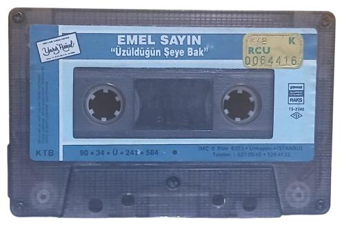 Emel Sayın Üzüldüğün Şeye Bak Kaset