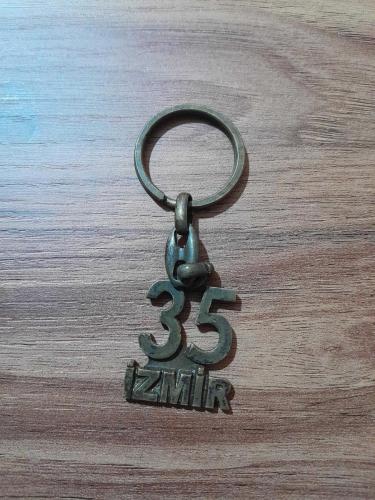 35 İZMİR Metal Anahtarlık