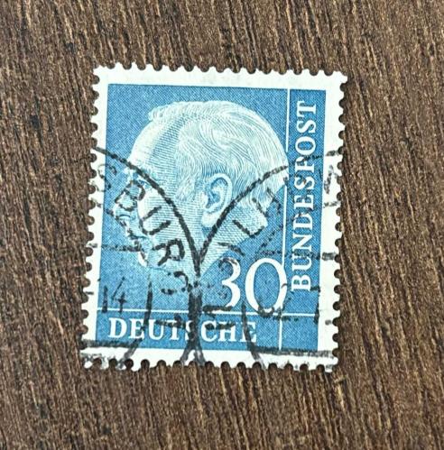 Almanya Pulu - Germany Stamp - Postadan Geçmiş Pul Filateli - DAMGALI - DR. THEODOR HEUSS TEMALI PUL , 30 PARA - YABANCI PULLAR, NOSTALJİK DOĞUM GÜNÜ HEDİYESİ