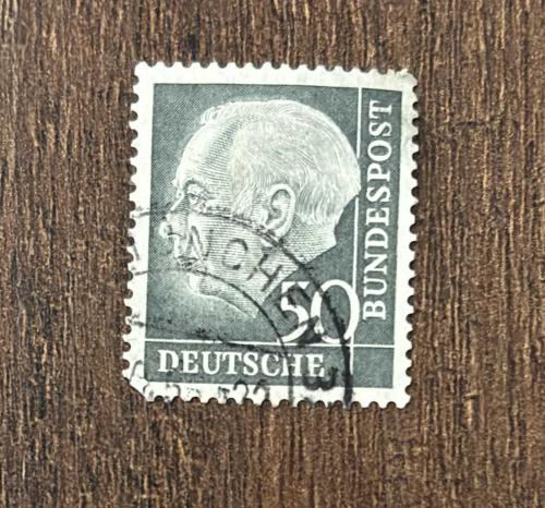 Almanya Pulu - Germany Stamp - Postadan Geçmiş Pul Filateli - DAMGALI - DR. THEODOR HEUSS TEMALI PUL , 50 PARA - YABANCI PULLAR, NOSTALJİK DOĞUM GÜNÜ HEDİYESİ