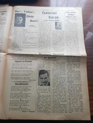 Marmara Gazetesi - Turkish Newspaper - 29 Birinciteşrin (Ekim) 1942  - büyük Türk milleti yüce bayramın kutlu olsun - Atatürk'ün kurduğu İsmet İnönü'nün yaşattığı cumhuriyetimiz tarih boyunca ilelebet muhafaza ve müdafaa edilecektir . 18 milyon Türkün kalbi aynı kutsal inançla çarpıyor - Cumhuriyetimizin kurucusu Ebedi Şef Atatürk fotoğraf - yüce başbuğumuz Milli Şef İsmet İnönü Fotoğrafı - büyük mareşalimiz Mareşal Fevzi Çakmak Fotoğrafı - şehrin her tarafı Zafer taklarıyla süslenmiş bayraklarla donatılmış resmi ve hususi müesseseler elektrikle aydınlatılmıştır - 19 uncu yıl yazan M. Özçopur - Cumhuriyet Bayramı münasebeti ile bugün vilayette büyük bir resmi kabul yapılacaktır - belediye reisi Kemal Öz'ün muhakemesi - cumhuriyet tam 19 yaşında yazan Necati Temel - Cumhuriyetin ilanı bir zaruret idi yazan Halit Önen - Marmara gazetesi beş yaşına basarken - Cumhuriyet Bayramı ve Marmara yazan Selahattin Telser - Cumhuriyet Bayramı şiiri yazan Sulhiye Örnek - 29 Ekim 1923