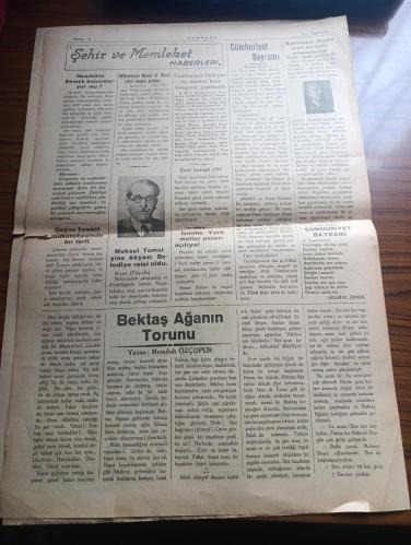 Marmara Gazetesi - Turkish Newspaper - 29 Birinciteşrin (Ekim) 1942  - büyük Türk milleti yüce bayramın kutlu olsun - Atatürk'ün kurduğu İsmet İnönü'nün yaşattığı cumhuriyetimiz tarih boyunca ilelebet muhafaza ve müdafaa edilecektir . 18 milyon Türkün kalbi aynı kutsal inançla çarpıyor - Cumhuriyetimizin kurucusu Ebedi Şef Atatürk fotoğraf - yüce başbuğumuz Milli Şef İsmet İnönü Fotoğrafı - büyük mareşalimiz Mareşal Fevzi Çakmak Fotoğrafı - şehrin her tarafı Zafer taklarıyla süslenmiş bayraklarla donatılmış resmi ve hususi müesseseler elektrikle aydınlatılmıştır - 19 uncu yıl yazan M. Özçopur - Cumhuriyet Bayramı münasebeti ile bugün vilayette büyük bir resmi kabul yapılacaktır - belediye reisi Kemal Öz'ün muhakemesi - cumhuriyet tam 19 yaşında yazan Necati Temel - Cumhuriyetin ilanı bir zaruret idi yazan Halit Önen - Marmara gazetesi beş yaşına basarken - Cumhuriyet Bayramı ve Marmara yazan Selahattin Telser - Cumhuriyet Bayramı şiiri yazan Sulhiye Örnek - 29 Ekim 1923
